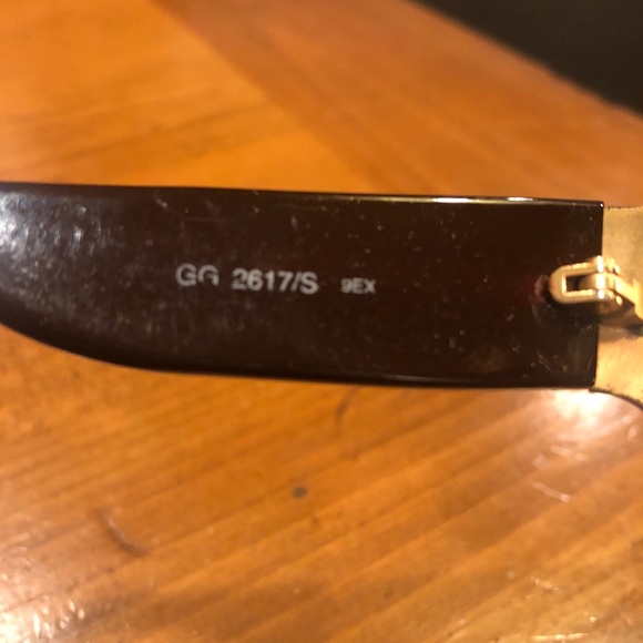 Authentic Gucci Sunglasses - Picture 5 of 6